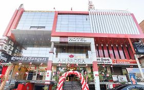 Hotel Ambrosia Jhansi 3*